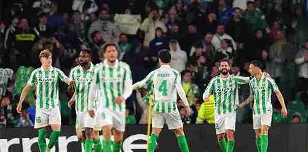 بيتيس يتأهل لنهائي دوري المؤتمر الأوروبي بعد فوزه على فيورنتينا